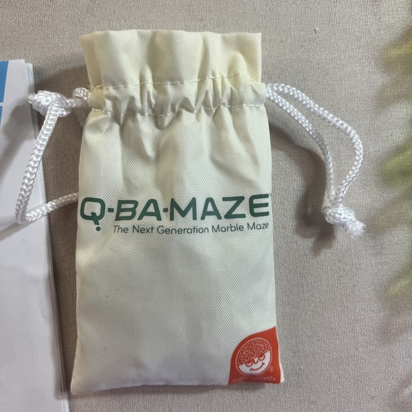 Q-Ba-Maze Marble 2.0 - Rails Builder Set missing OnePiece Of 114 pieces - Picture 10 of 14